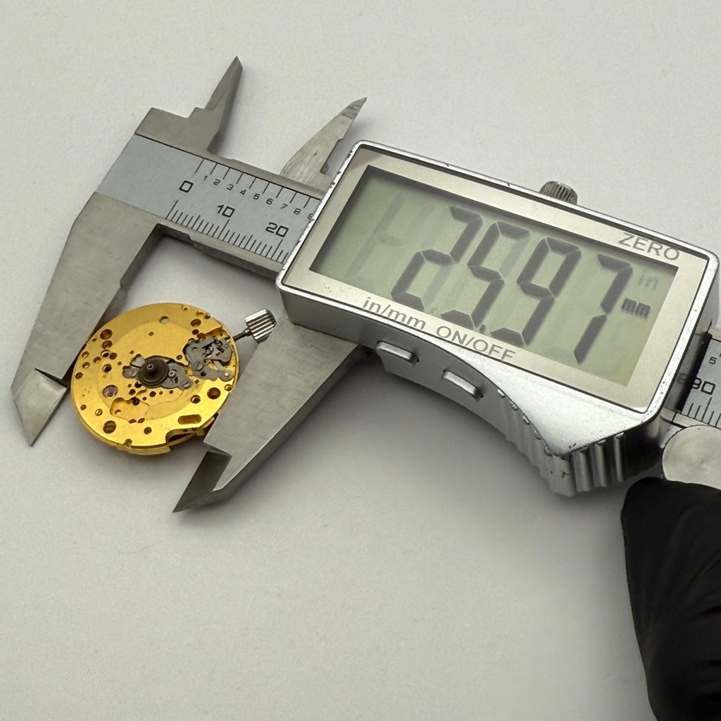 Lip R.879 AS 1902 Automatic Watch Movement - Men’s - For Parts / Repair