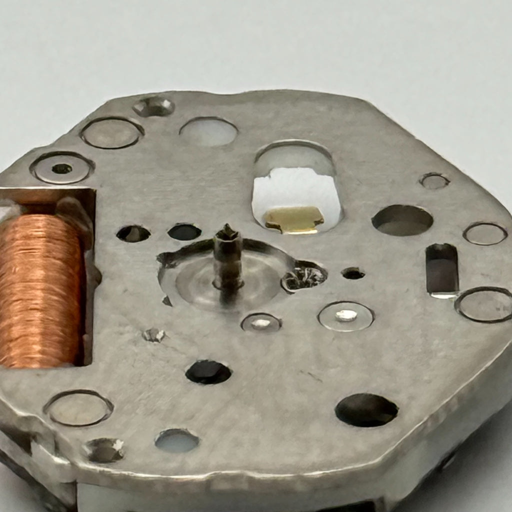 Miyota 2035 Watch Movement Quartz Japan Untested Parts Repair Spares 15.3mm