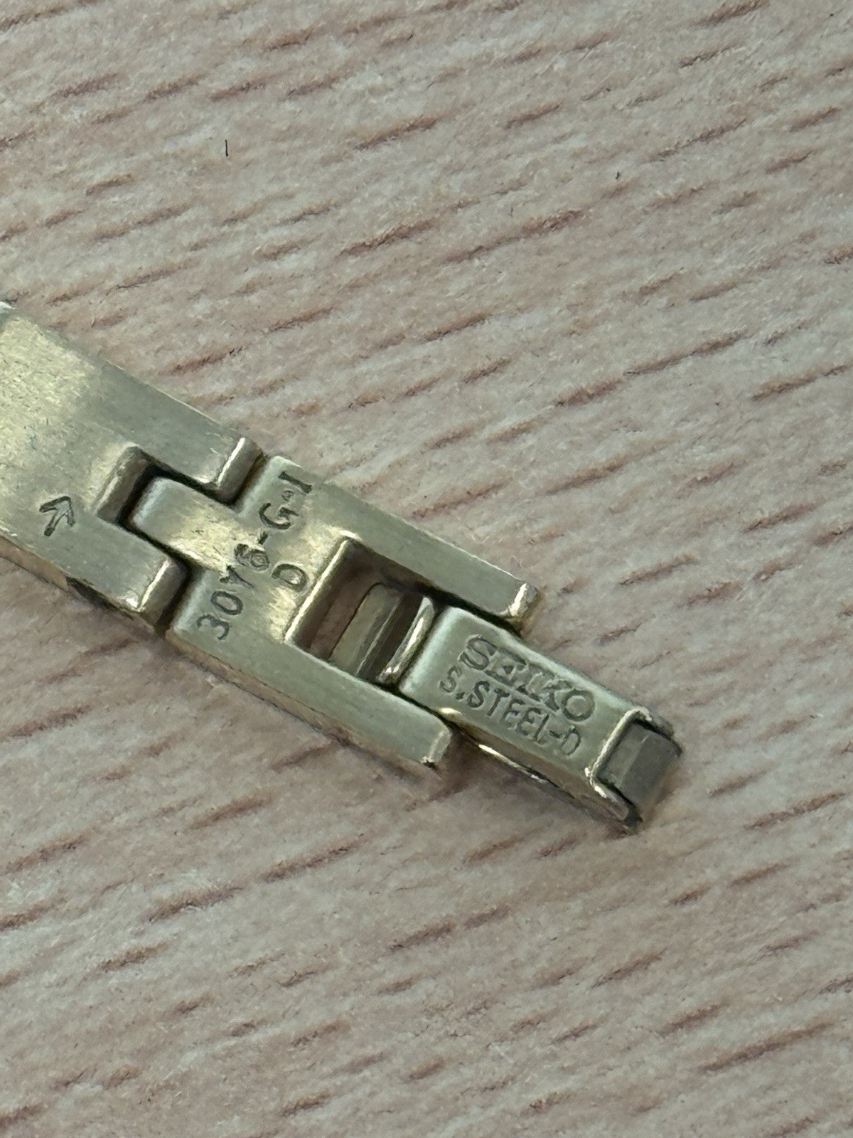 Seiko Gold Plated Vintage Ladies Watch Working Quartz Beautiful Petite 19mm