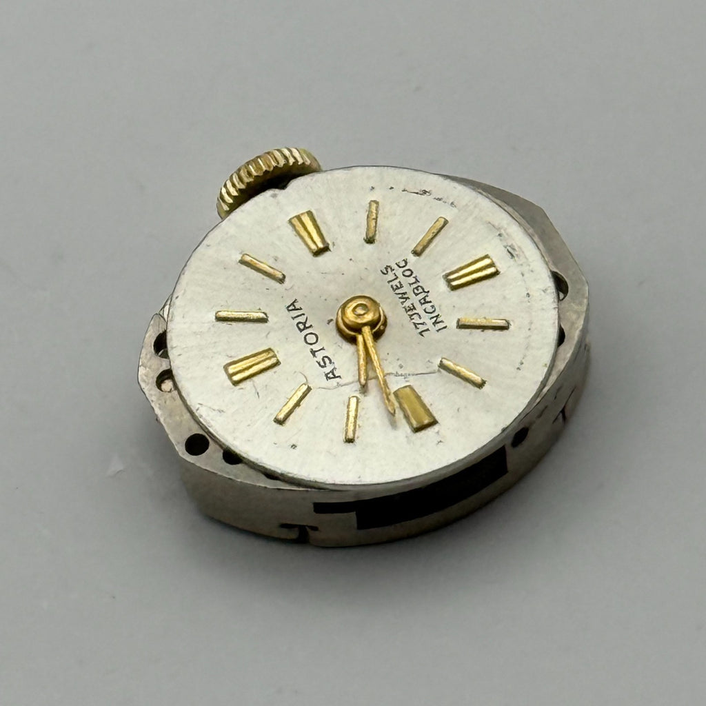 PUW 1075 Watch Movement Running Astoria 17 Jewels Swiss Manual Wind Parts 12.9mm