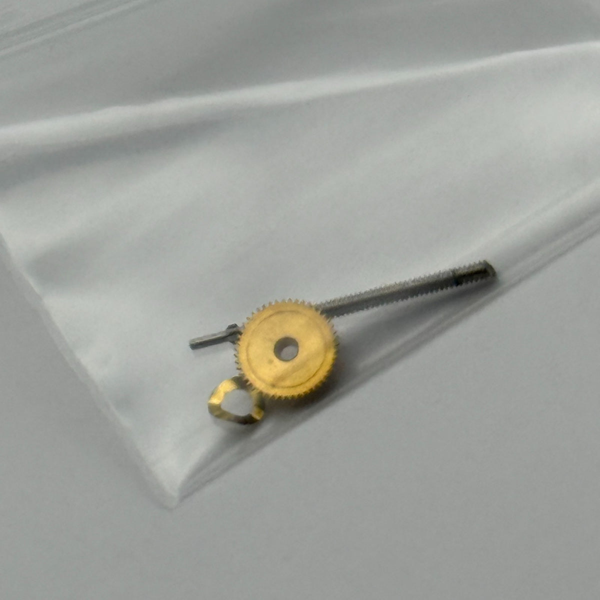 ETA 802.104 Watch Movement Running Quartz Swiss Parts Repair Spares 15.3mm