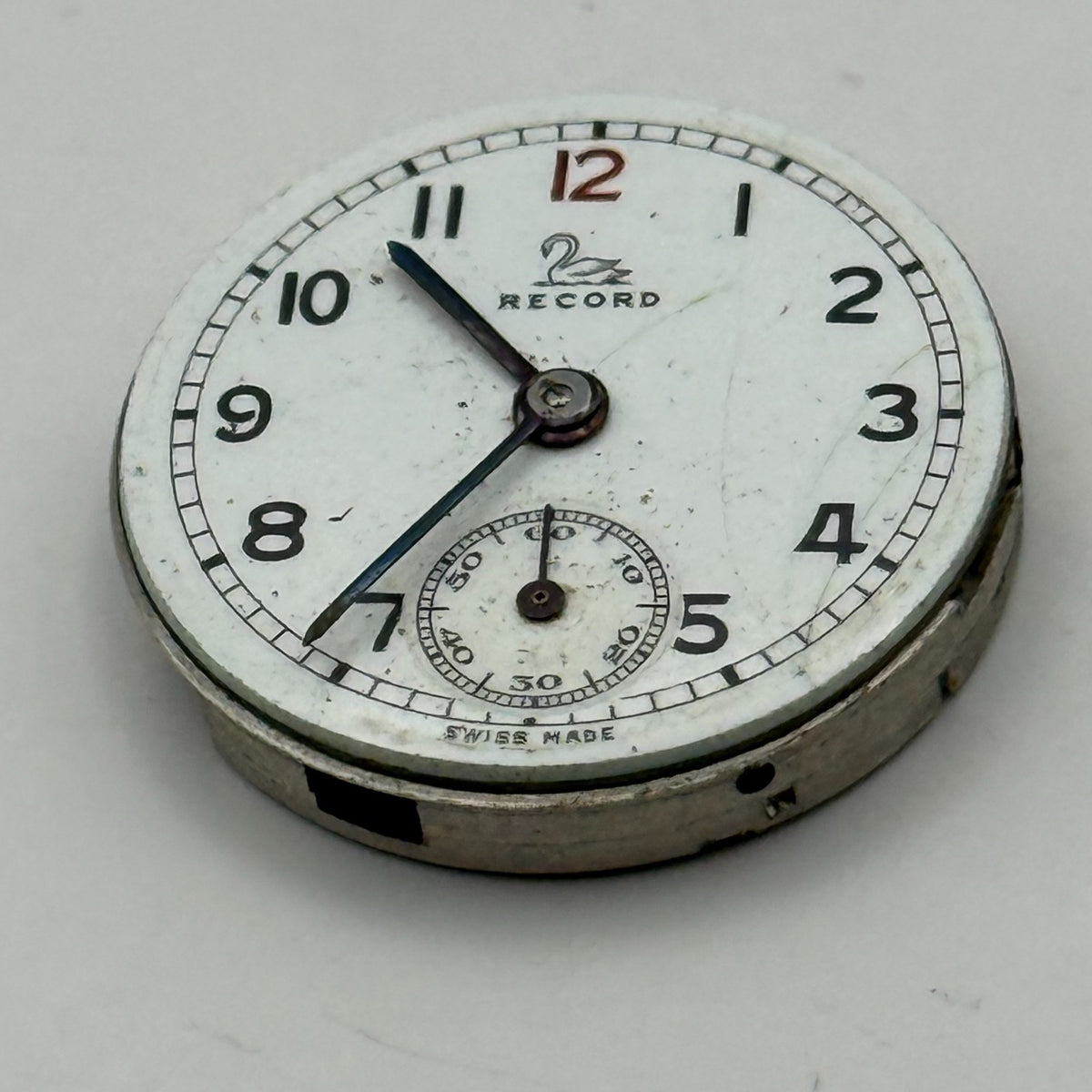 Record 160 Watch Movement - Sub Seconds 15 Jewels - For Parts / Repair - 21.9mm