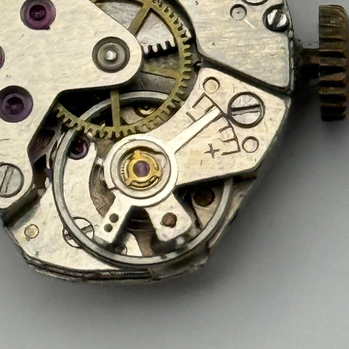 Junghans J73 Watch Movement Running Germany 15 Jewels Manual Wind Parts 15.2mm