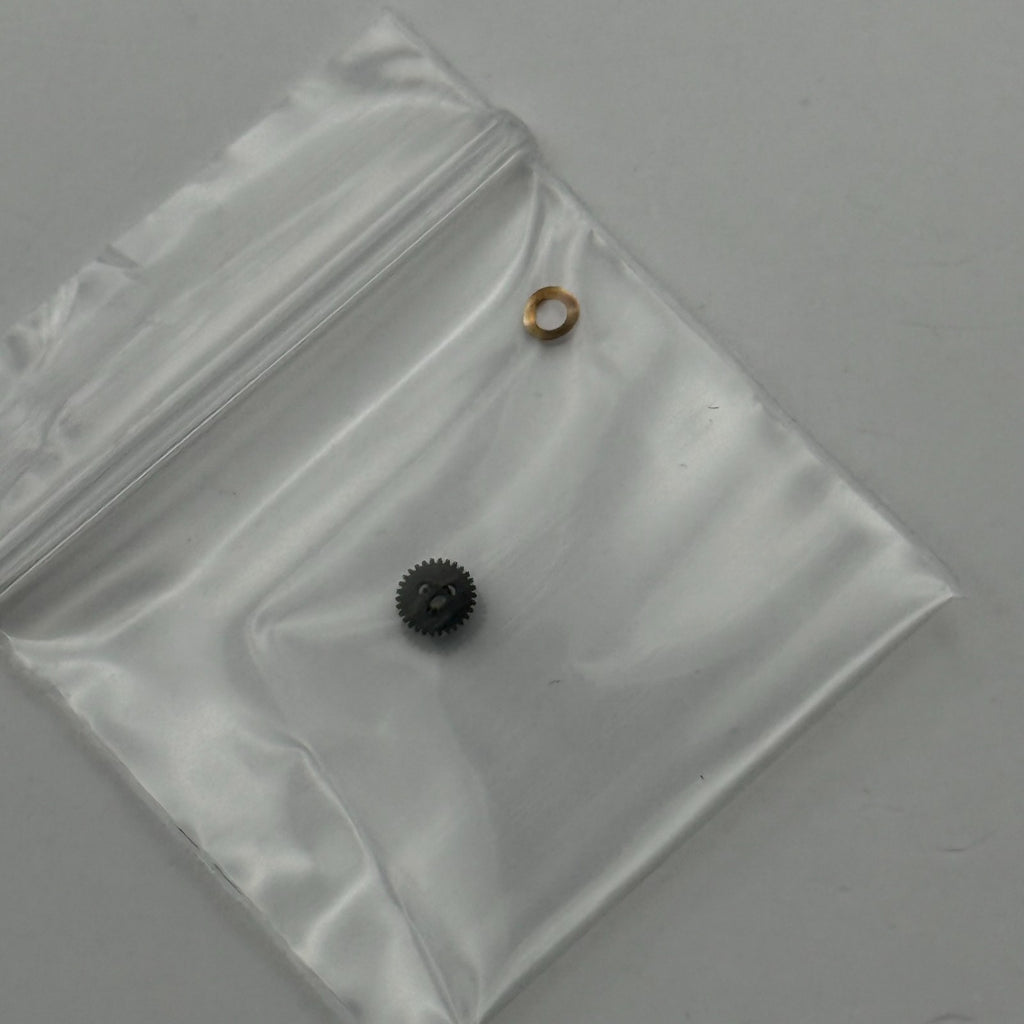 Miyota 2105 Watch Movement Quartz Japan Untested Parts Repair Spares 23.7mm