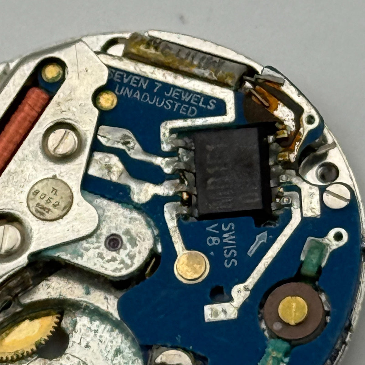 ETA 954.111 Watch Movement Quartz Swiss Date 7 Jewels Parts Repair Untested 26mm