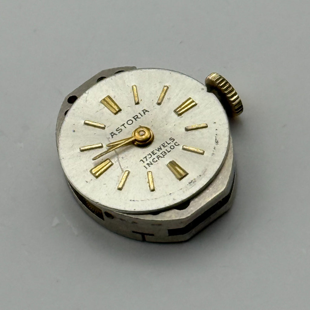 PUW 1075 Watch Movement Running Astoria 17 Jewels Swiss Manual Wind Parts 12.9mm