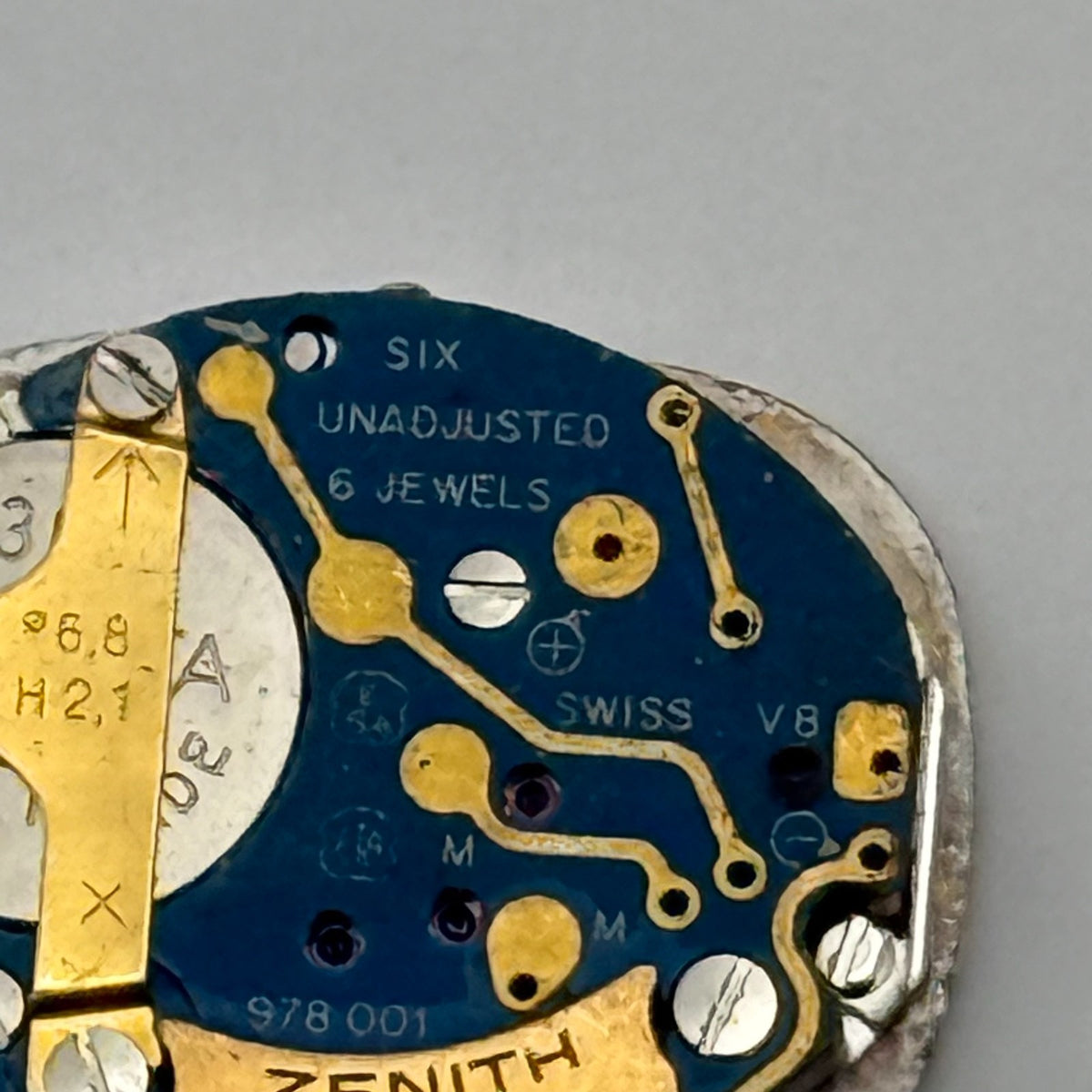 Zenith 05.4 Watch Movement Quartz UNTESTED 6 Jewels Swiss Parts Repair 12.8mm