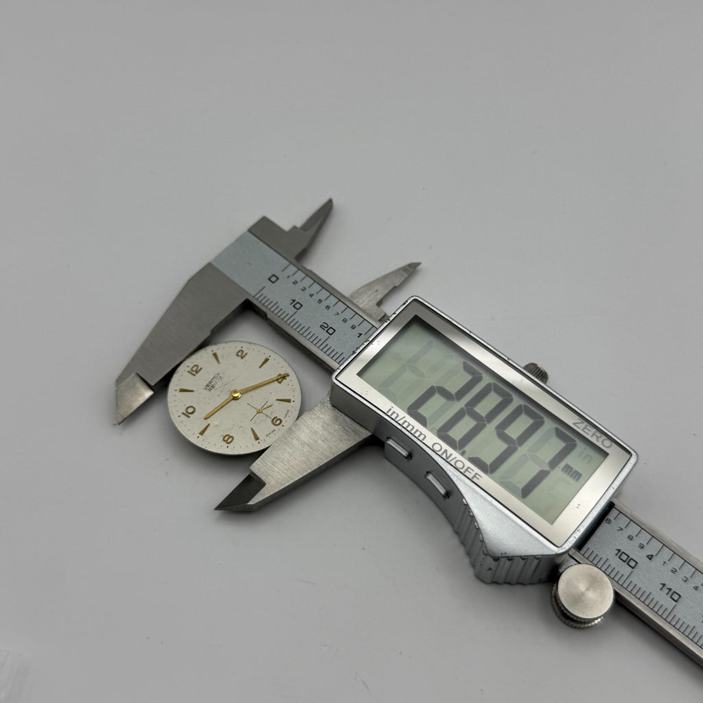 Vertex Revue 77.1 Watch Movement - 17 Jewels - For Parts / Repair - 29mm