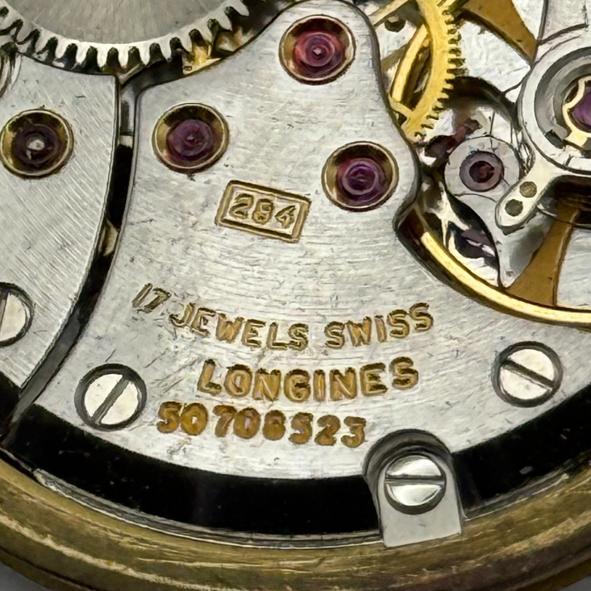 Longines 284 Watch Movement - 17 Jewels - For Parts / Repair - 30.5mm