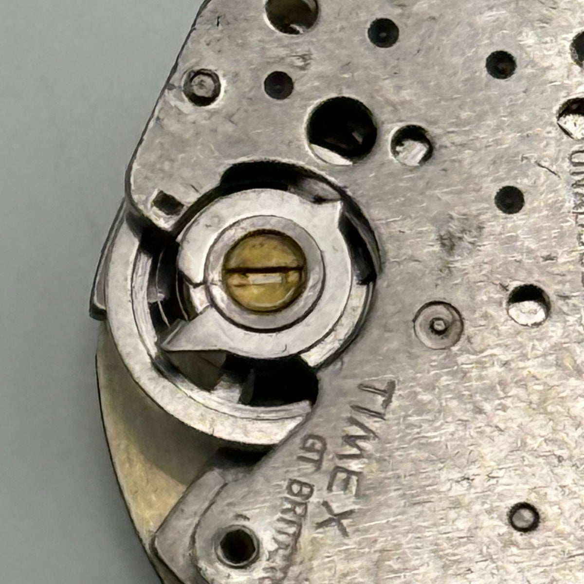 Timex 490 Watch Movement Gt. Britain Unadjusted Manual Wind Parts Repair 15.1mm