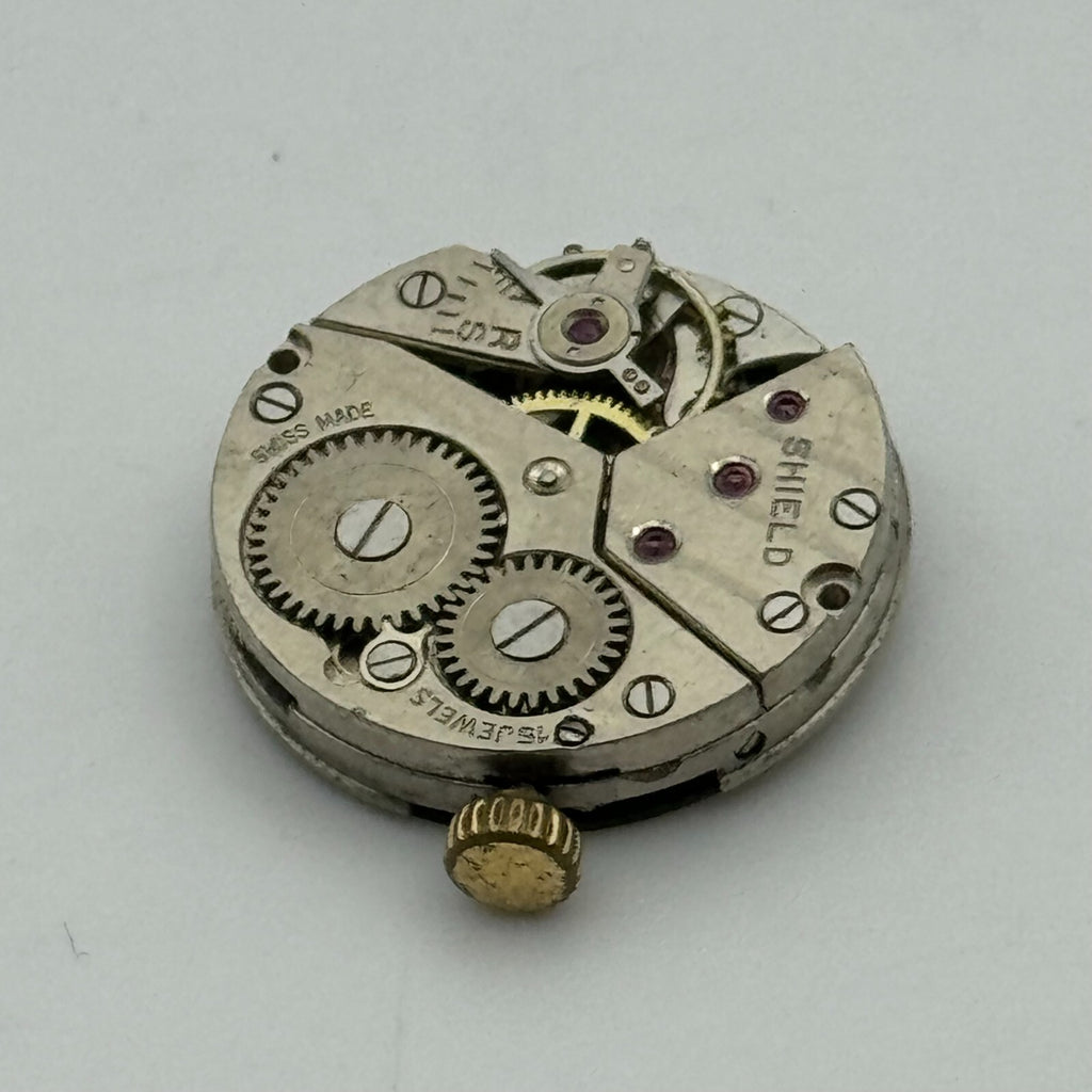 Peseux P 220 Watch Movement - Shield 15 Jewels - For Parts / Repair - 19.7mm