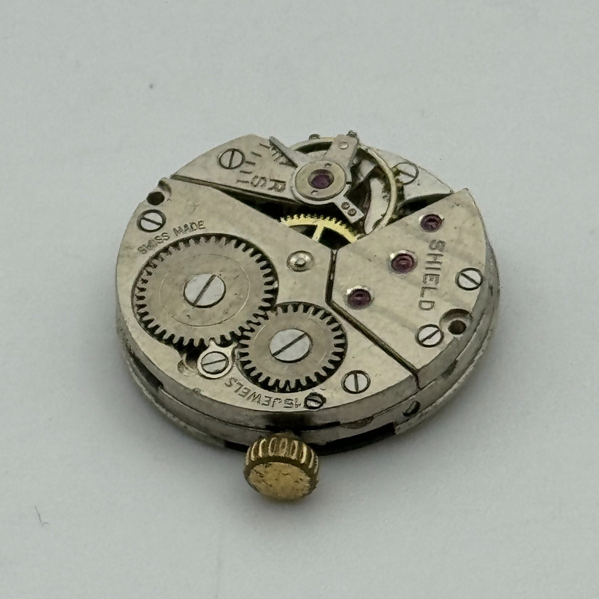 Peseux P 220 Watch Movement - Shield 15 Jewels - For Parts / Repair - 19.7mm