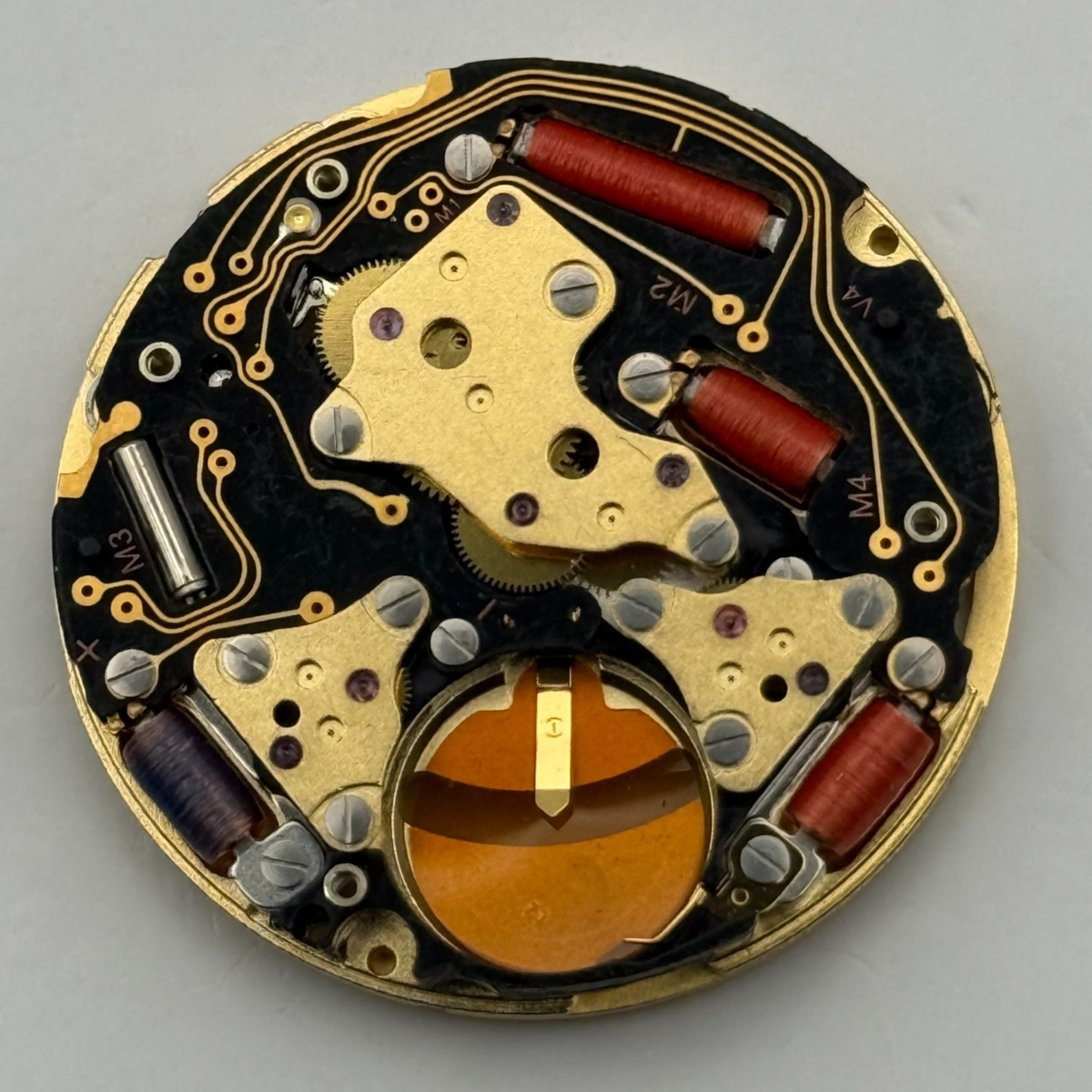 Unidentified Watch Movement - Quartz Spares - For Parts / Repair - 28.5mm