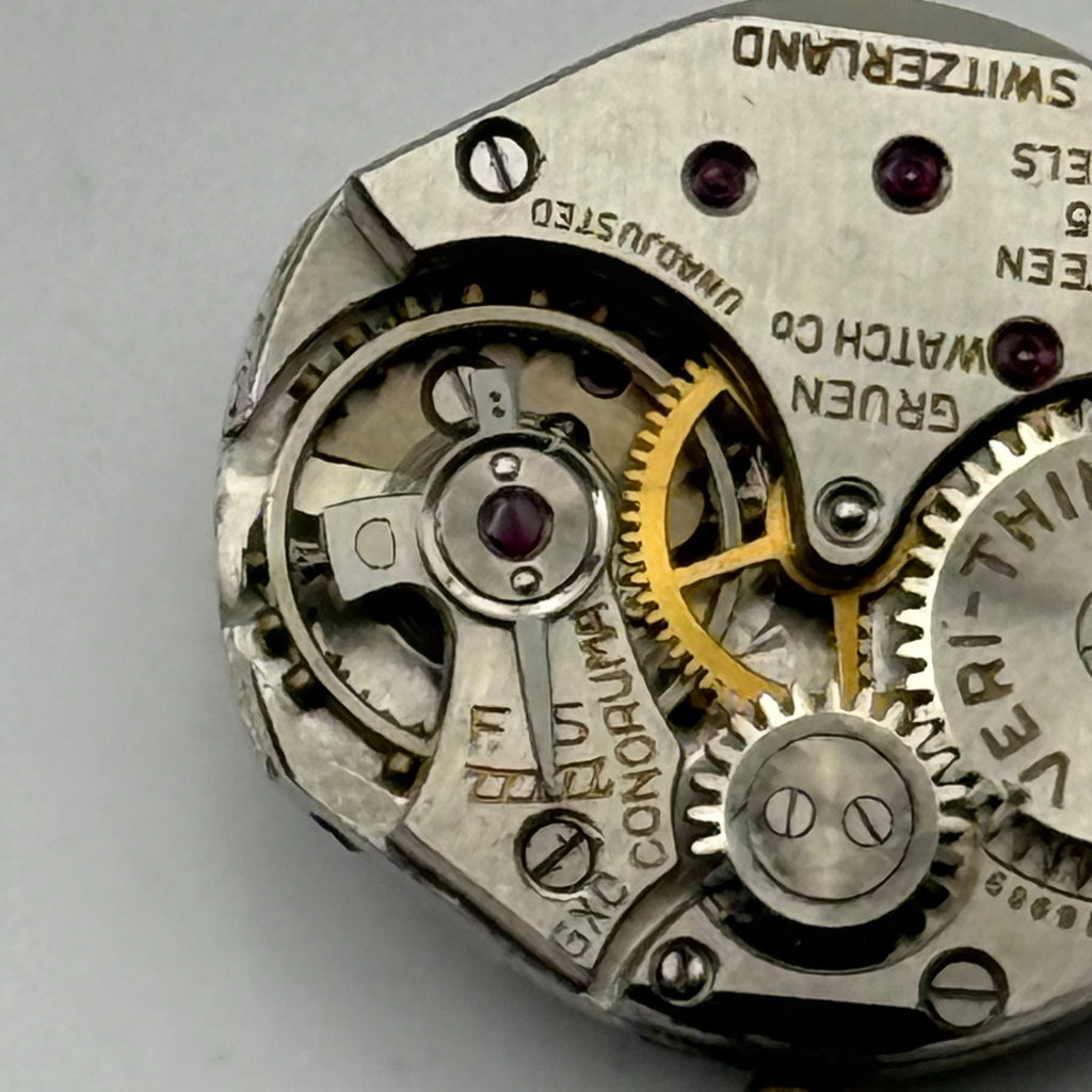 Gruen 211 Watch Movement Veri-Thin 15 Jewels Switzerland Manual Parts 15.3mm