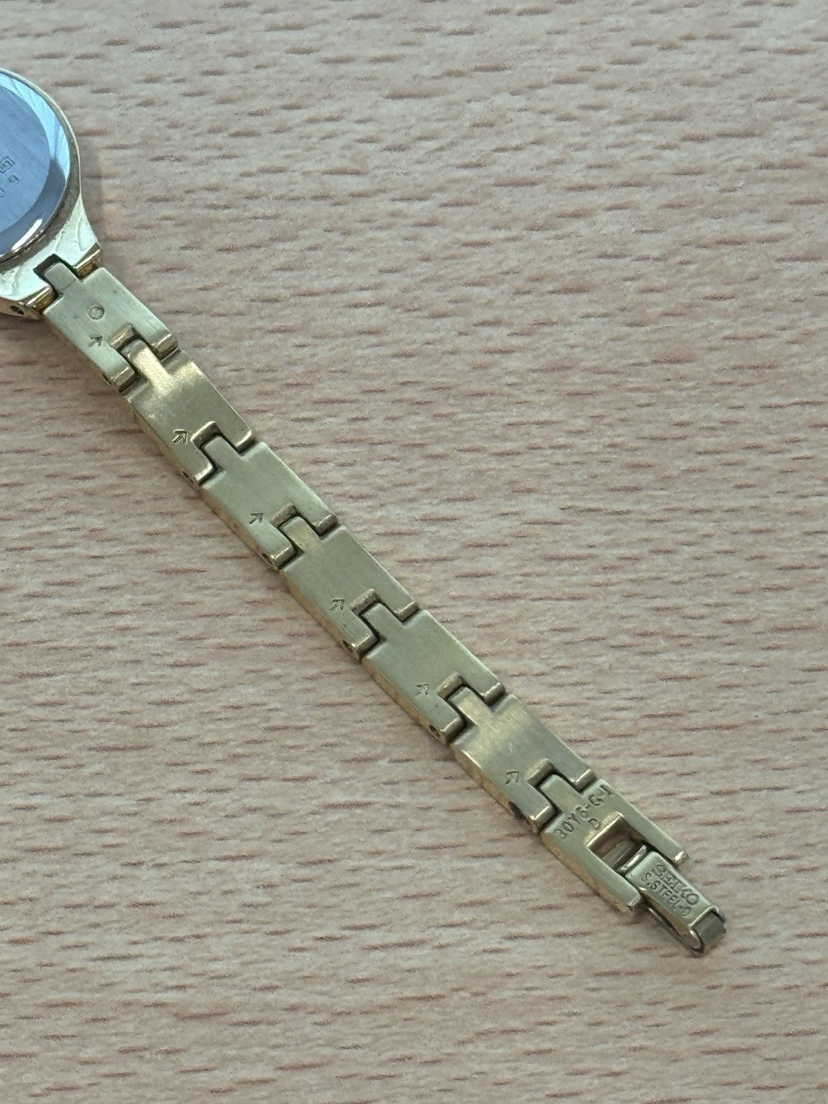 Seiko Gold Plated Vintage Ladies Watch Working Quartz Beautiful Petite 19mm