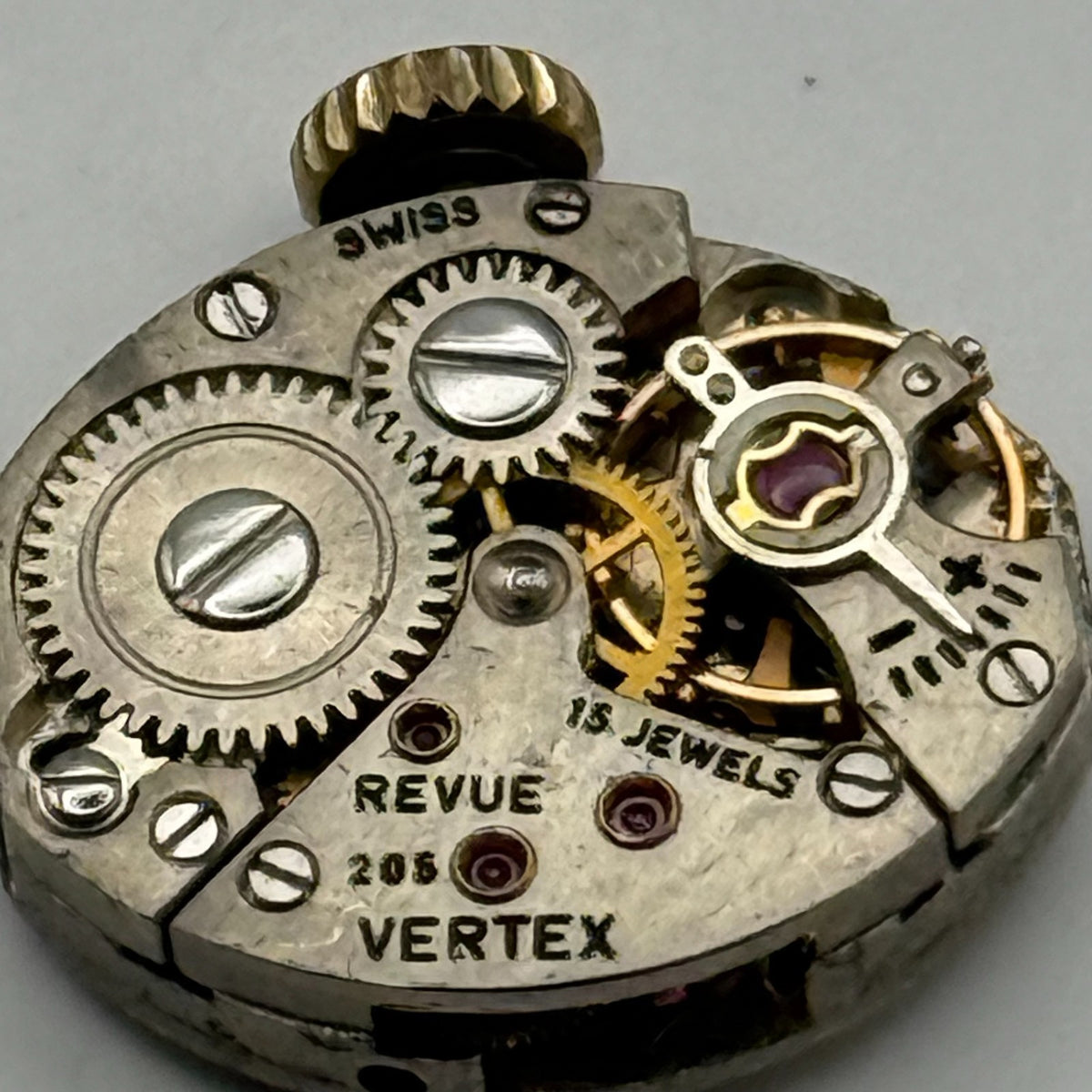 Vertex Revue 205 Watch Movement - Ladies 15 Jewels 15.4m - For Parts / Repair