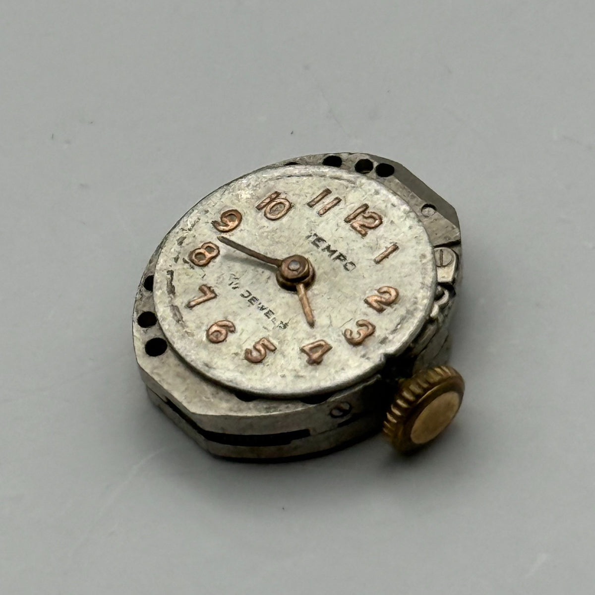 Tempo Watch Movement 17 Jewels Swiss Manual Wind Vintage Parts Repair 12.7mm