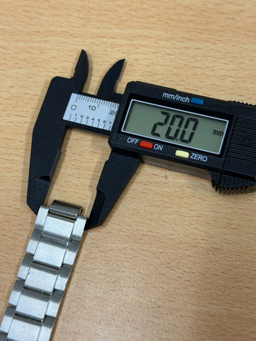 Seiko M0ES-D-I Bracelet - 754 - For 5M62 Kinetic - 20mm Ends - Stainless Steel