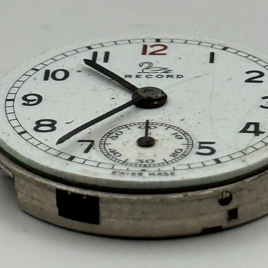 Record 160 Watch Movement - Sub Seconds 15 Jewels - For Parts / Repair - 21.9mm