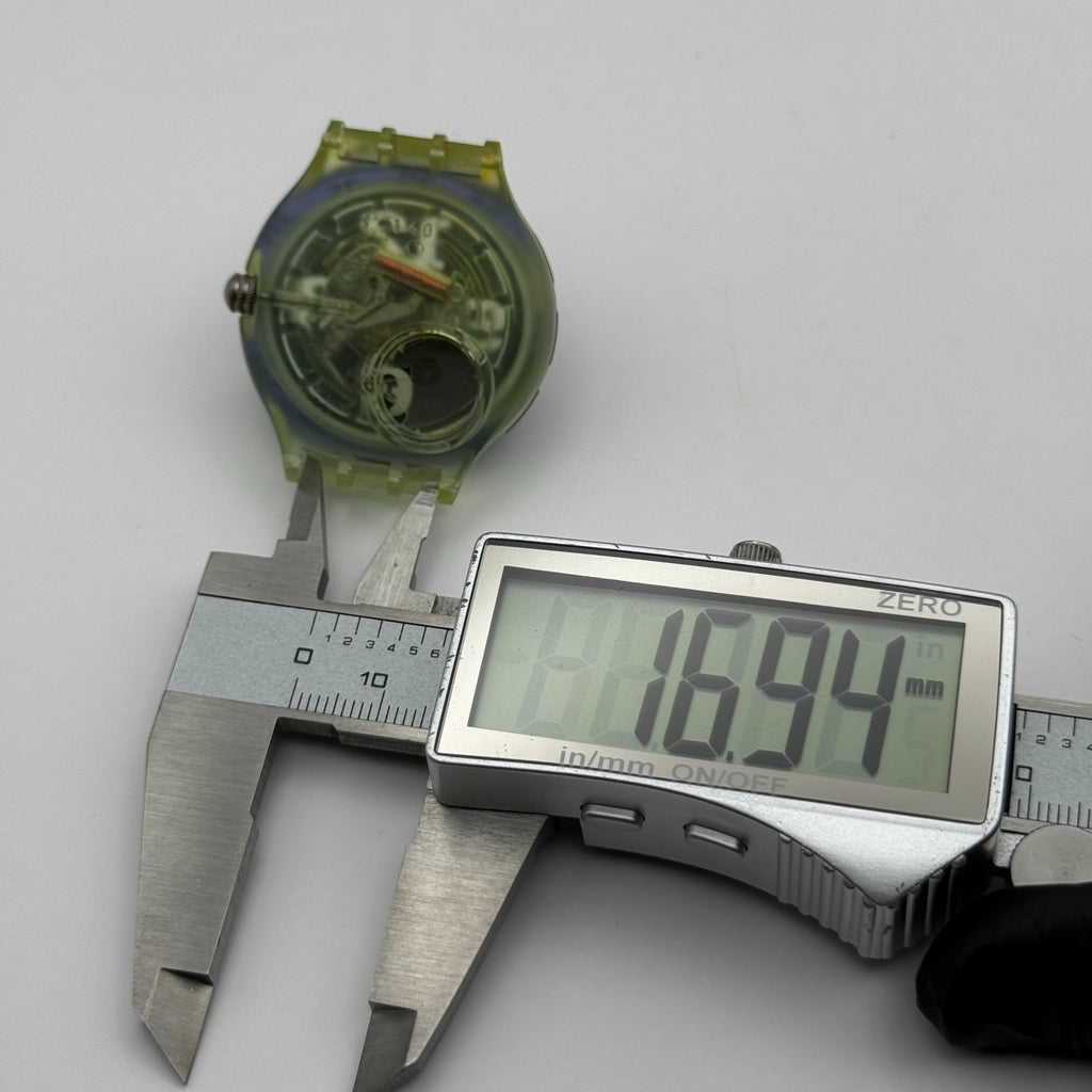 Vintage Swatch Scuba 200 Watch SDN103 Spray Up 1992 ETA Quartz Swiss 40mm Parts 