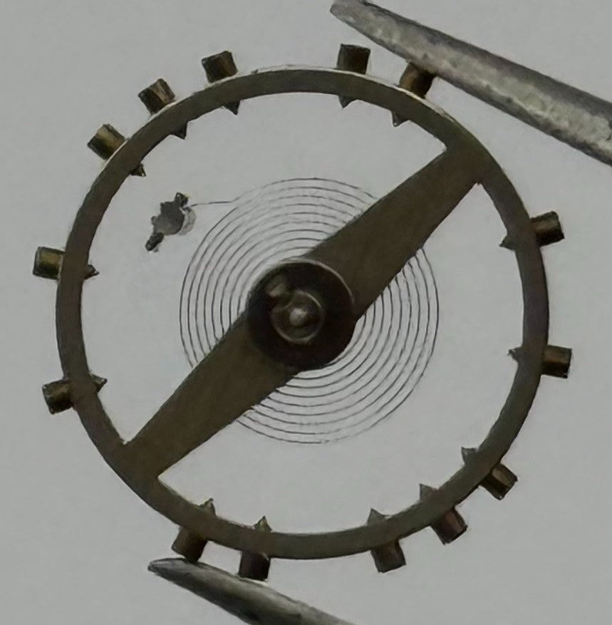 Cupillard 256 Balance Wheel Complete And Spring Pour Watch Movement Parts NOS