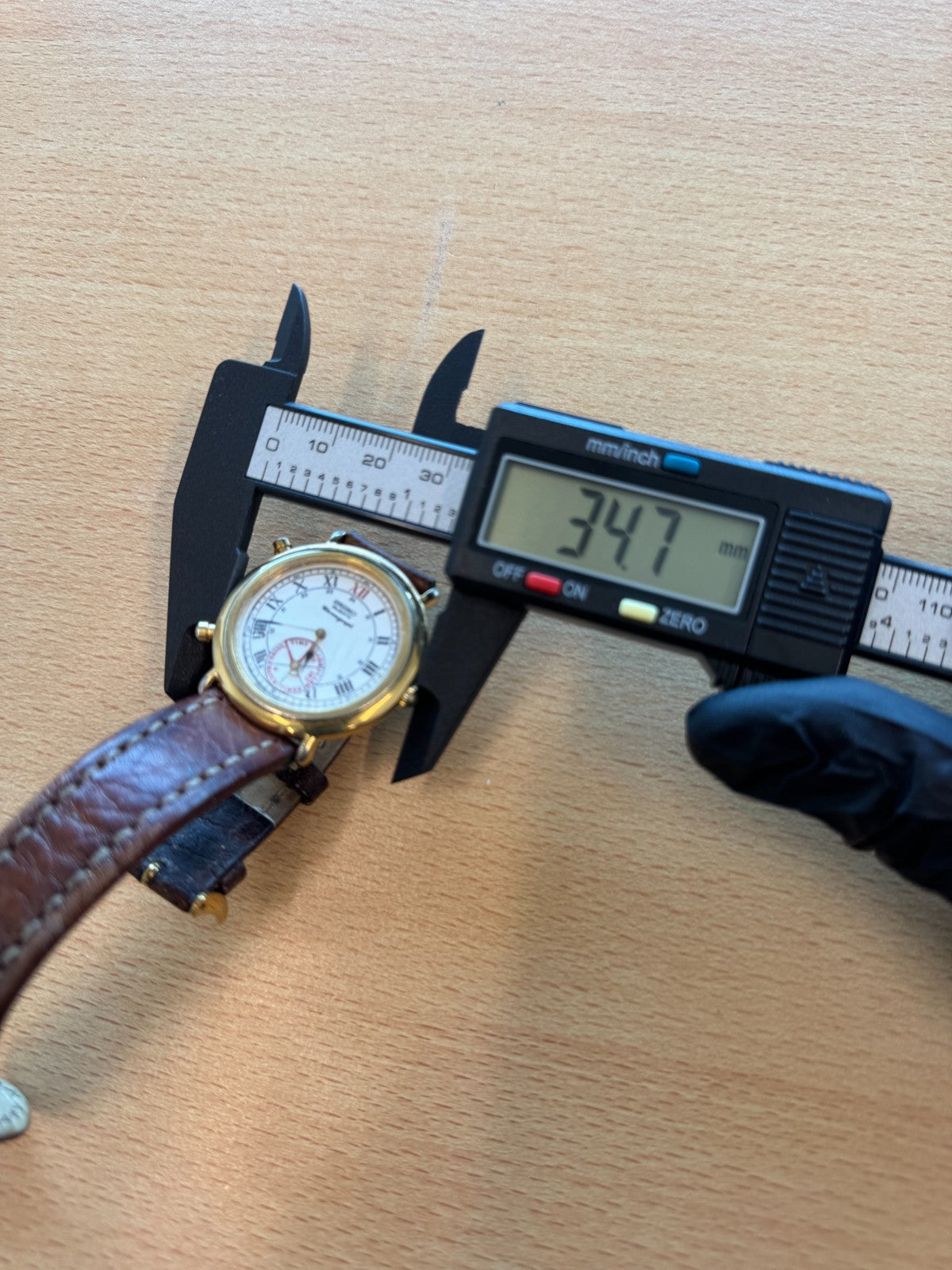 Seiko 8M25-6000 Dancing Hands Watch - Quartz Chronograph - Spares/Repairs