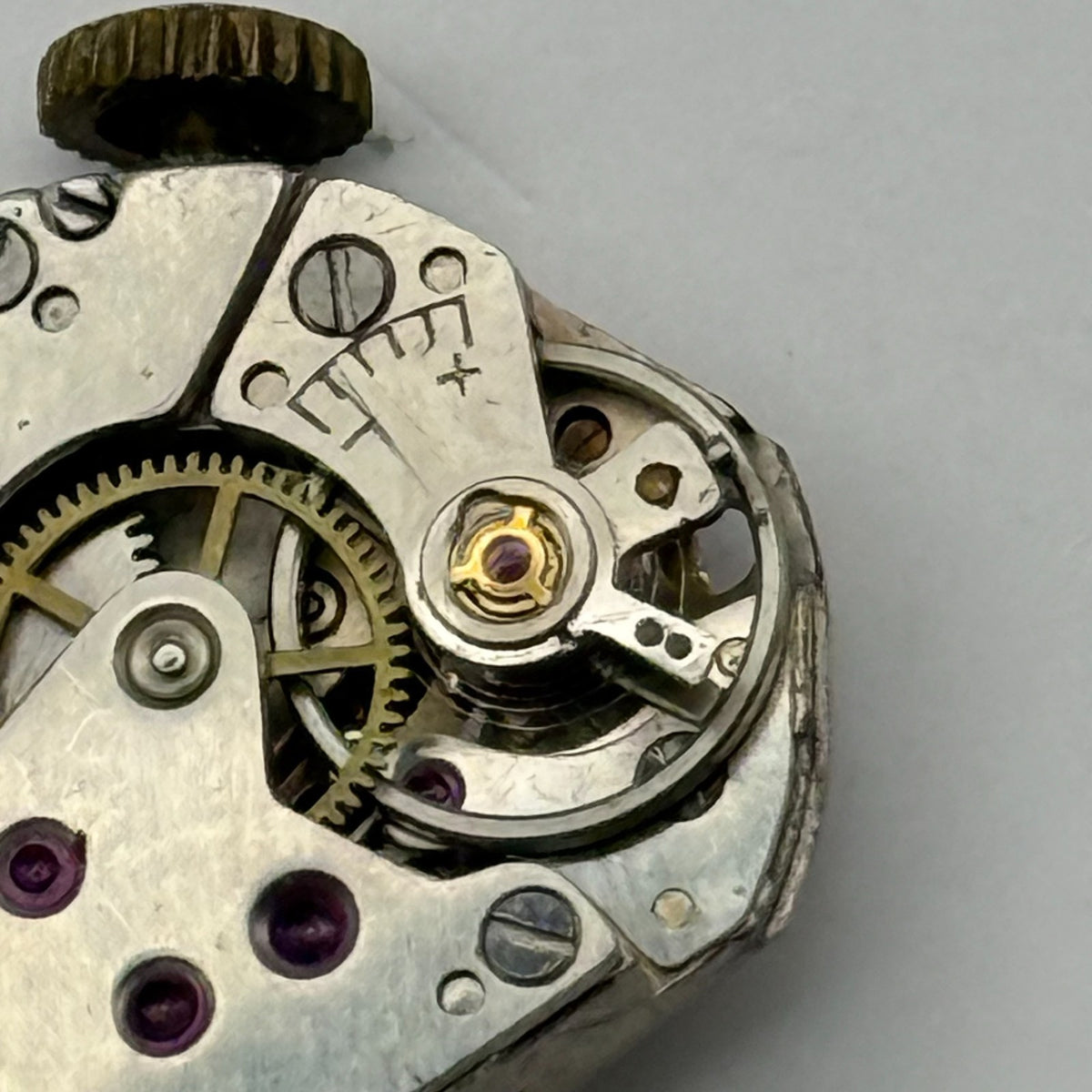 Junghans J73 Watch Movement Running Germany 15 Jewels Manual Wind Parts 15.2mm