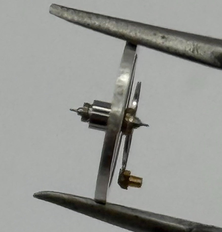 OC RZ Balance Wheel Complete And Spring 10½’’’ 1634 Watch Movement Parts NOS