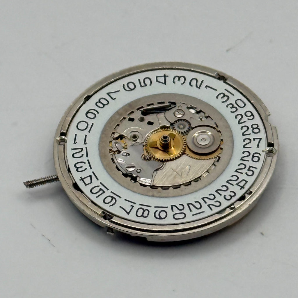 ETA 555.411 Watch Movement Running Quartz Swiss 5 Jewels Parts Repair 23.8mm