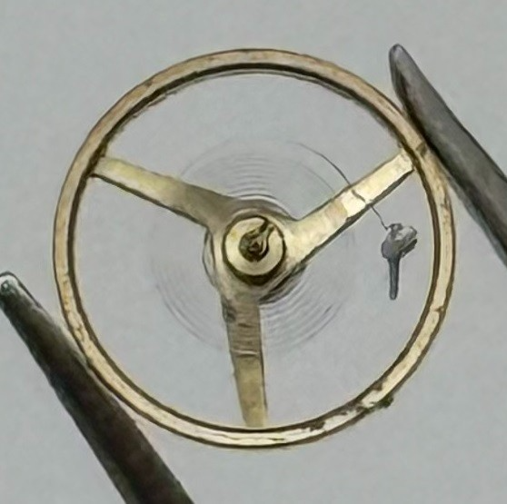 FEF 6620 Balance Wheel Complete And Spring 5½’’’ 1449 M Watch Movement Parts NOS