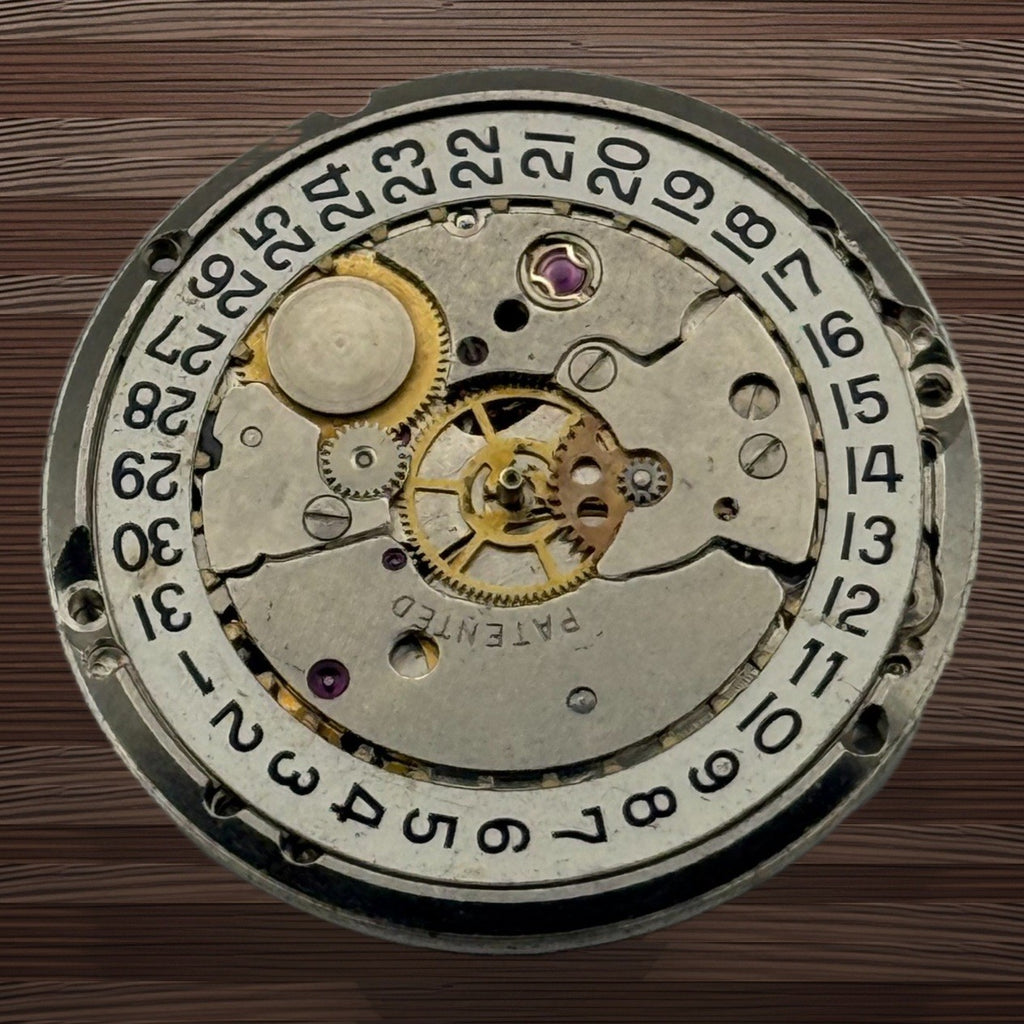 Marvin 766 Watch Movement - Date 17 Jewels - For Parts / Repair - 25.9mm