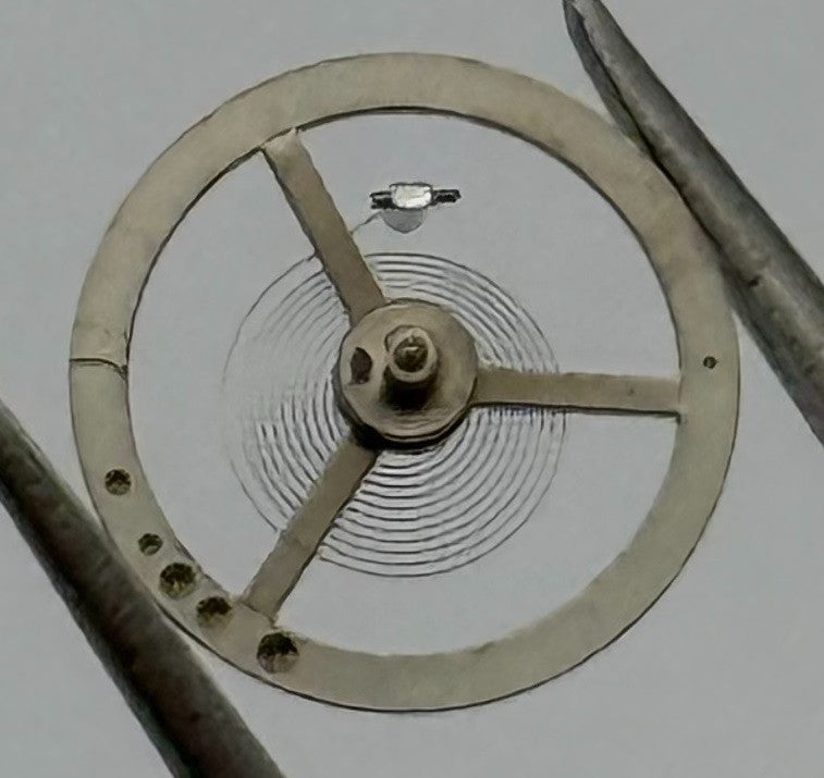 EB 1333 Balance Wheel Complete And Spring 8¾’’’ Renata 118 Watch Movement Parts