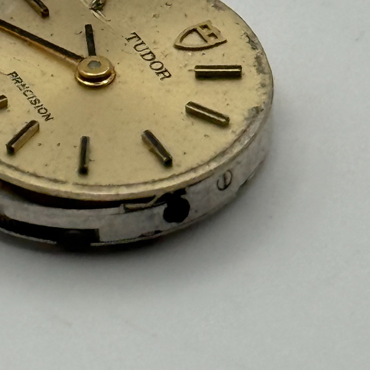Tudor Precision Watch Movement - 17 Rubies Ladies - For Parts / Repair - 15.5mm