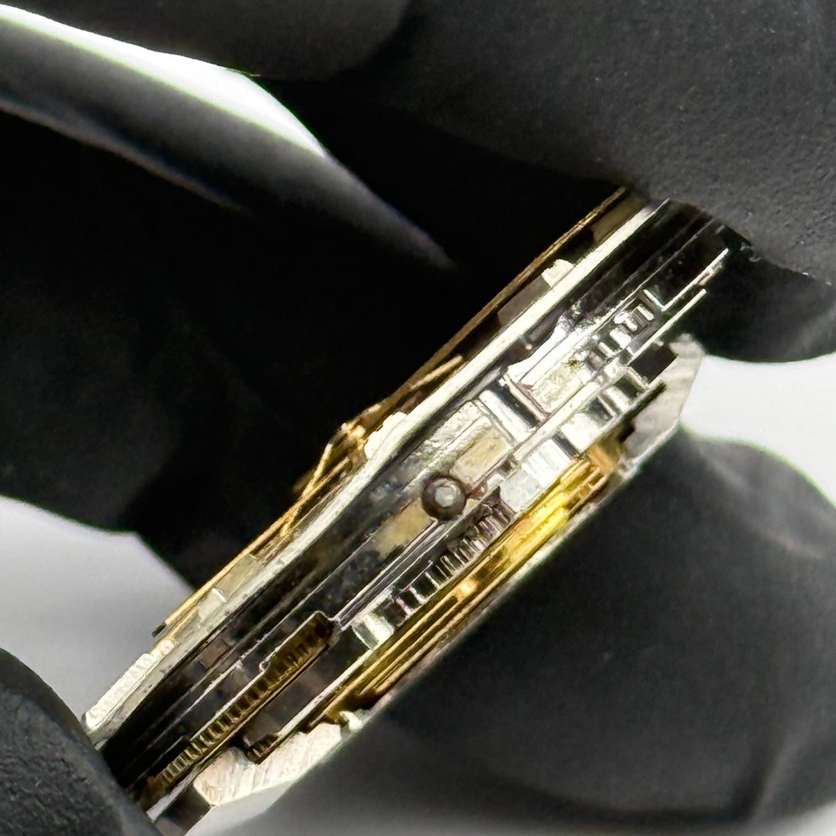 MSR S76/28 Watch Movement Garrard Date 21 Jewels Swiss Automatic Parts 25.9mm