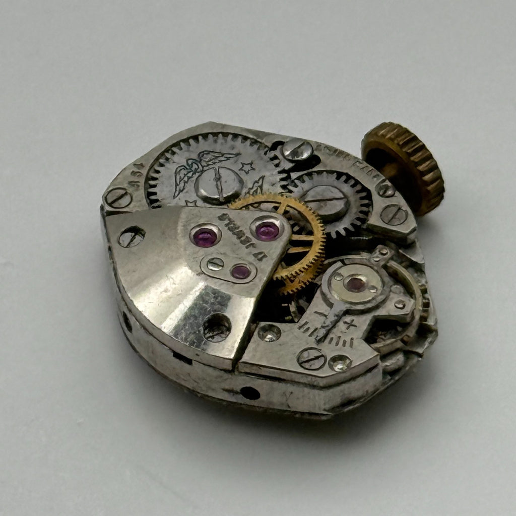 Unitas UT 540 Watch Movement Swiss Rotary 17 Jewels Parts Repair 15.2mm