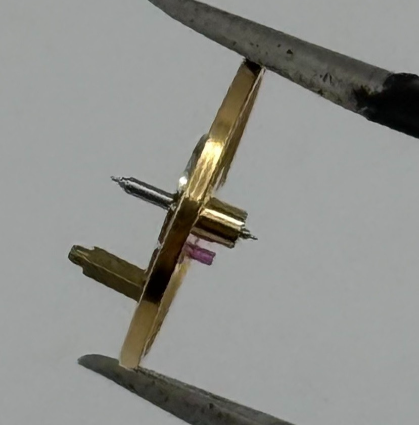BFG 1582 Balance Wheel Complete And Spring Renata 1402 Watch Movement Parts NOS