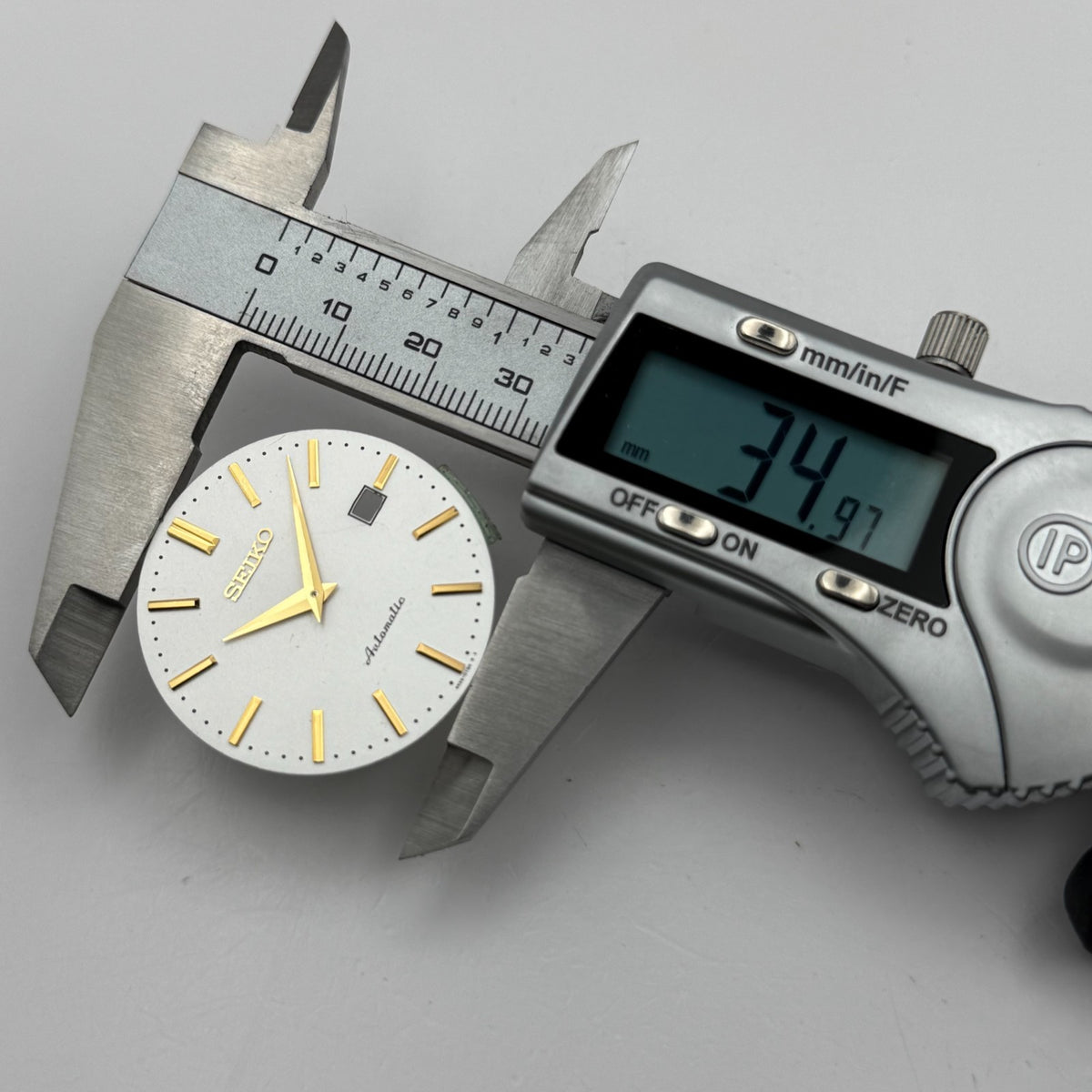 Seiko 4R35- O1G4 Watch Dial Automatic White Japan Spare Parts Repair 34.9mm