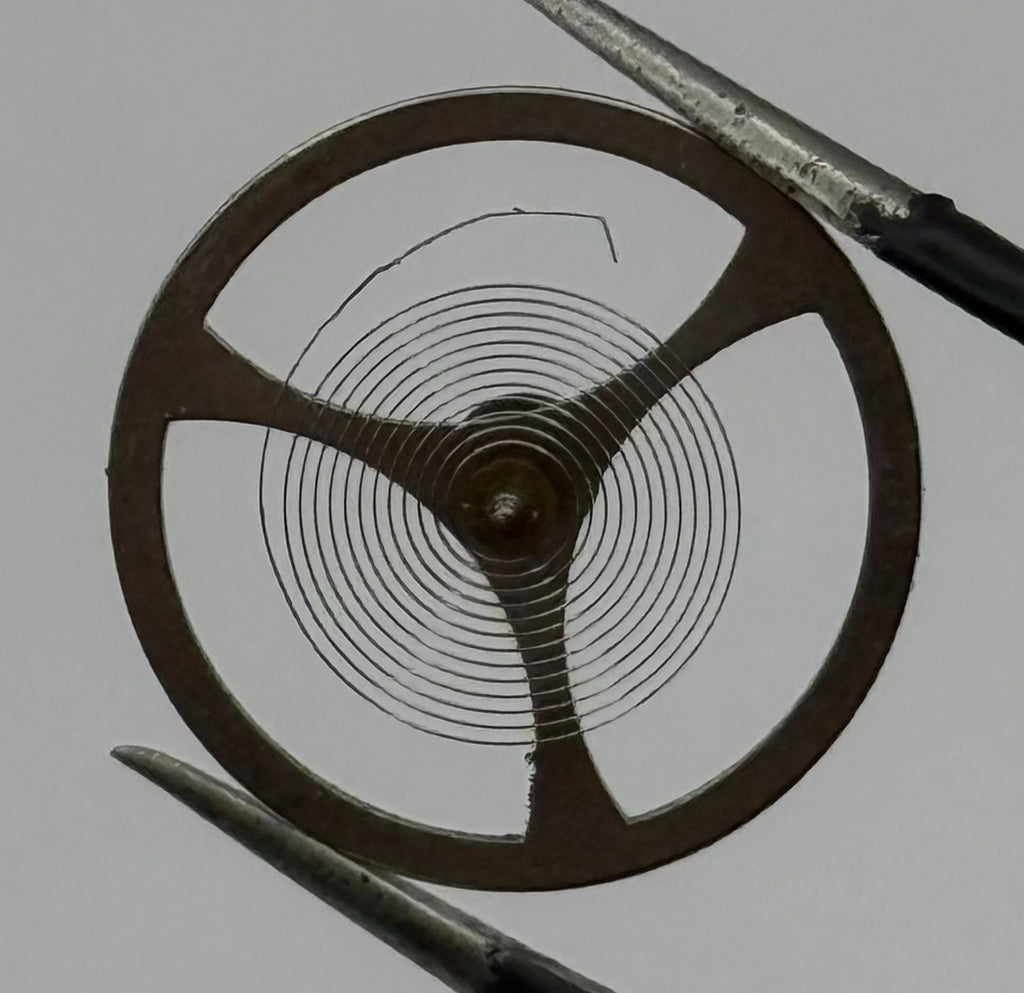 UTI 8 R 250 P Balance Wheel Complete And Spring Watch Movement Parts NOS