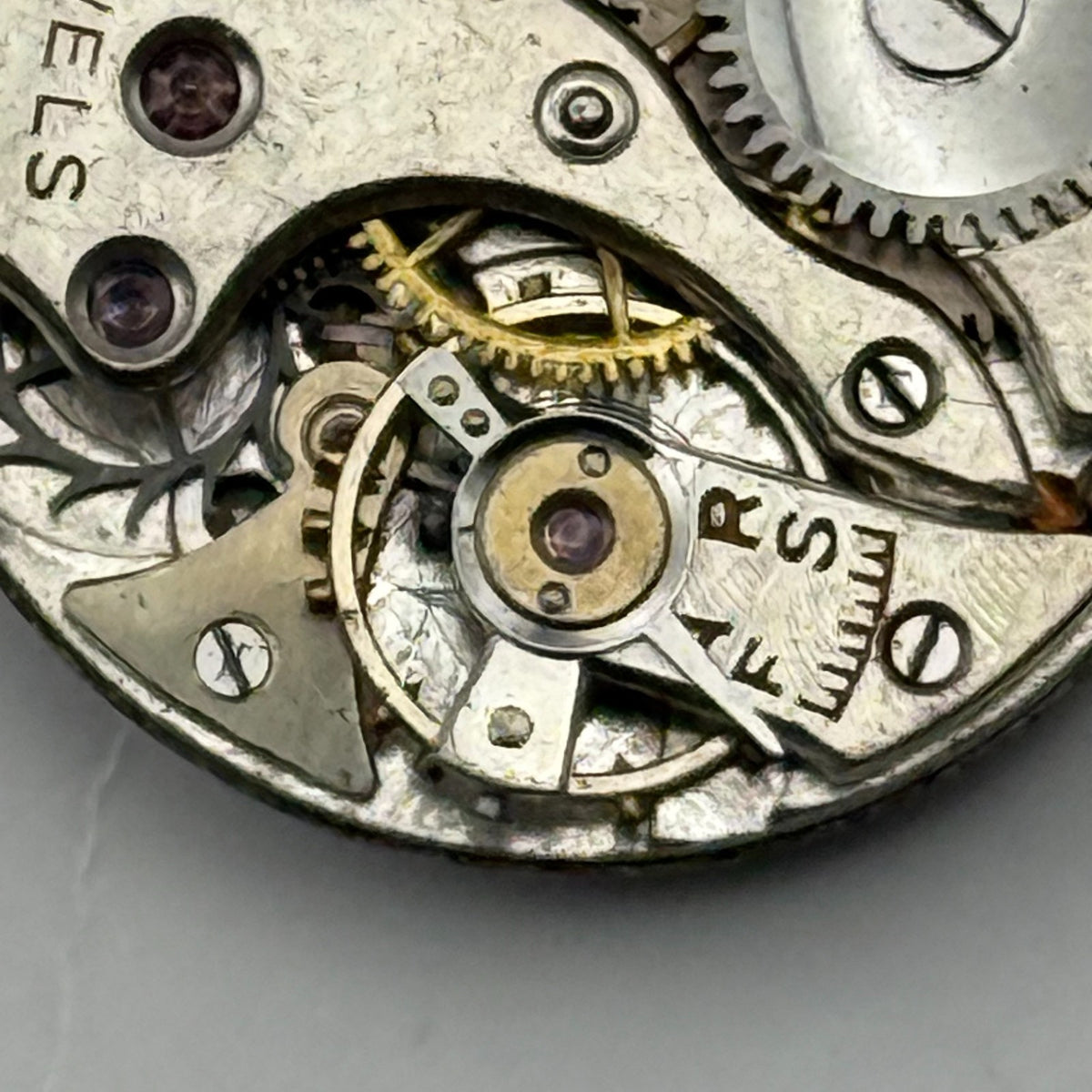 Unidentified Watch Movement 15 Jewels Swiss Manual Wind Parts Repair 19.7mm