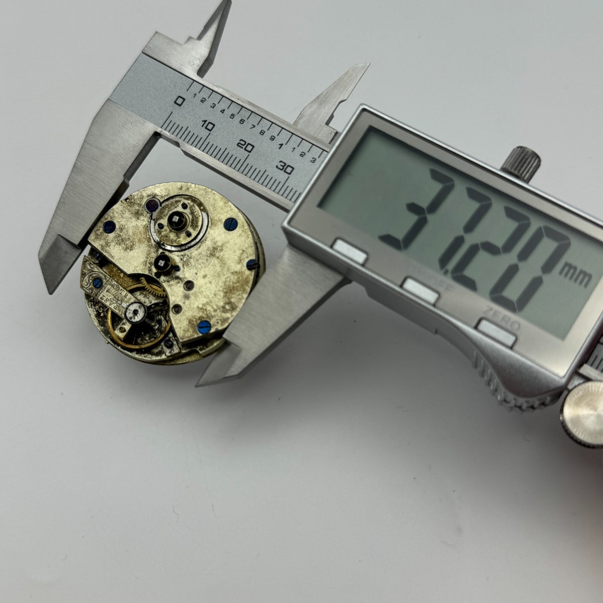 Antique Key Wound Pocket Watch Movement Dial Parts Repair Spares 38.6mm