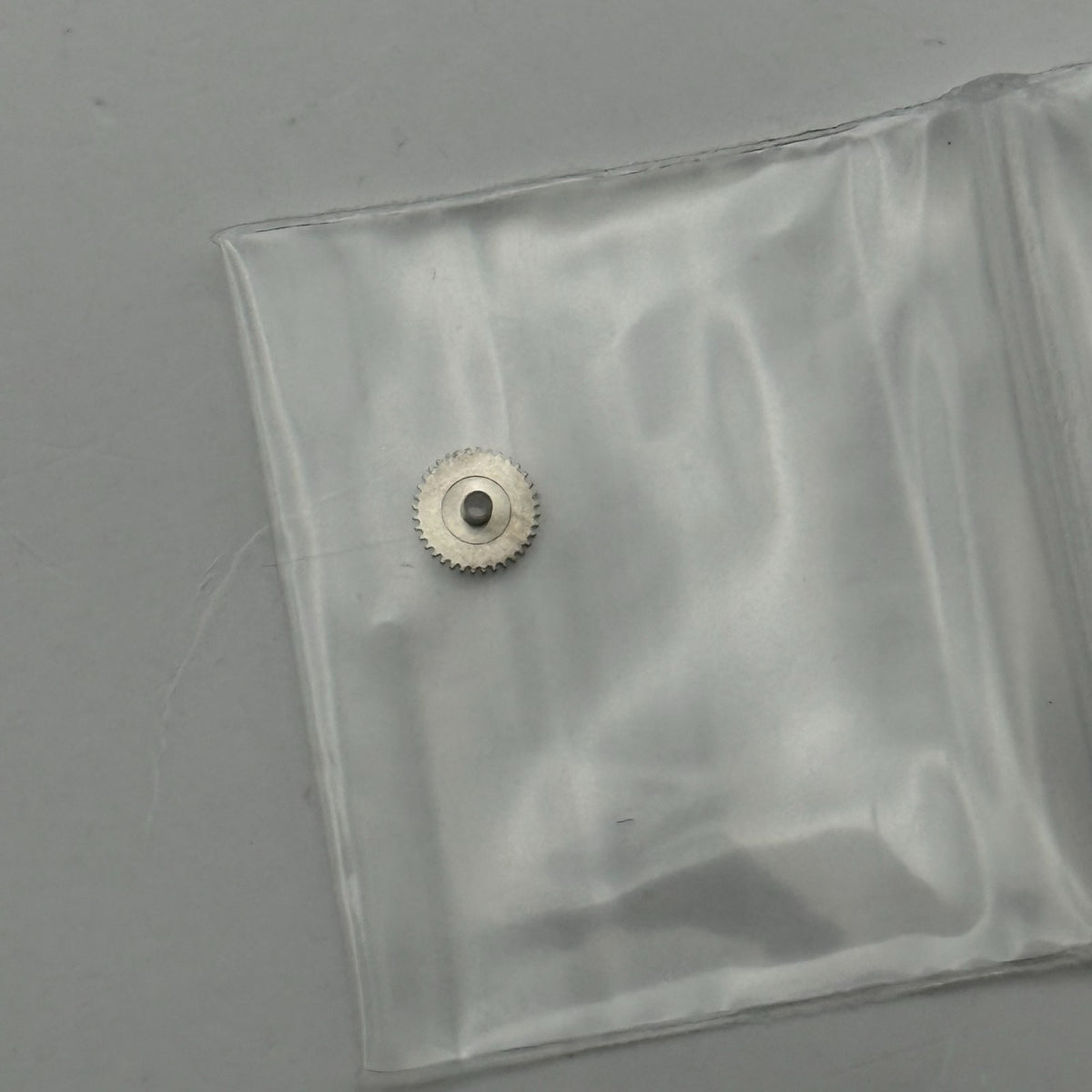 Citizen 5920E Watch Movement Quartz Japan Untested Parts Repair Spares 12.2mm