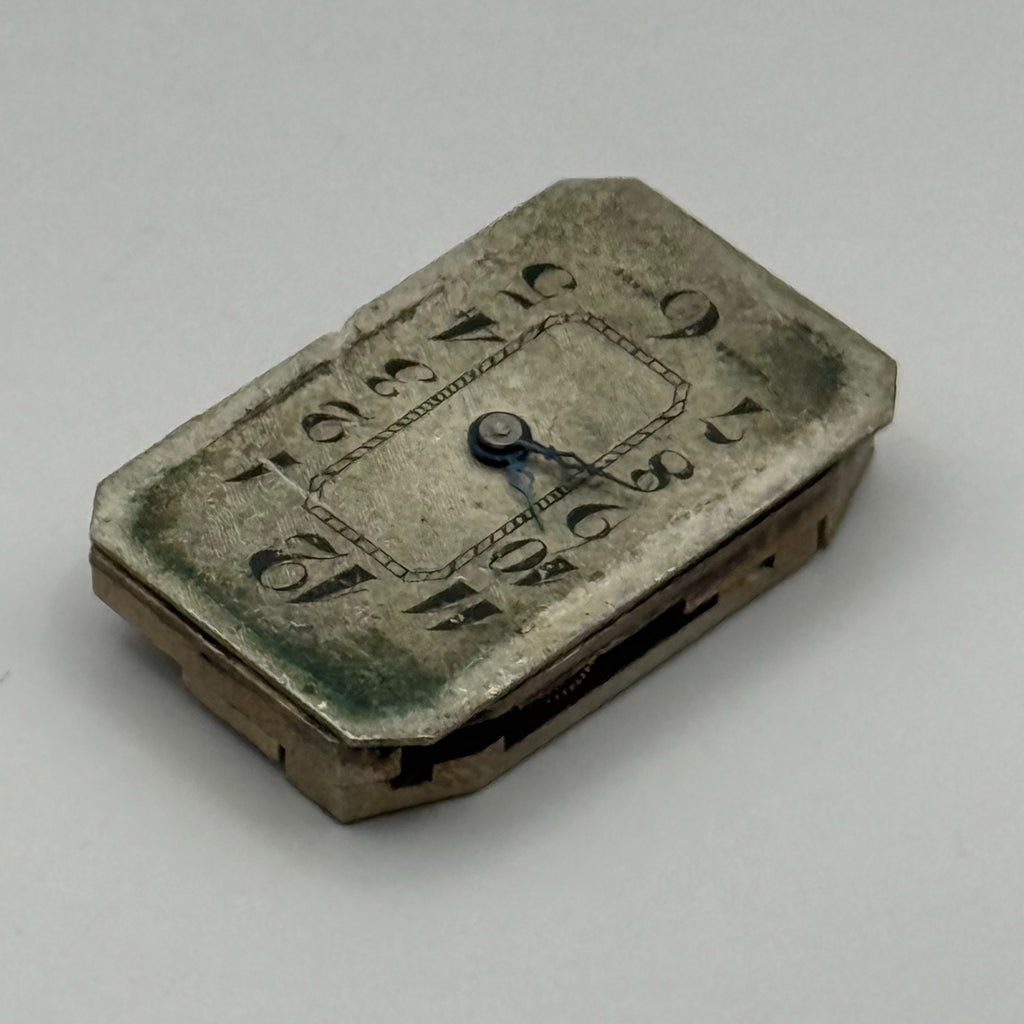 Majex EW Watch Movement - Tank 17 Jewels Tonneau - For Parts / Repair - 15.5mm