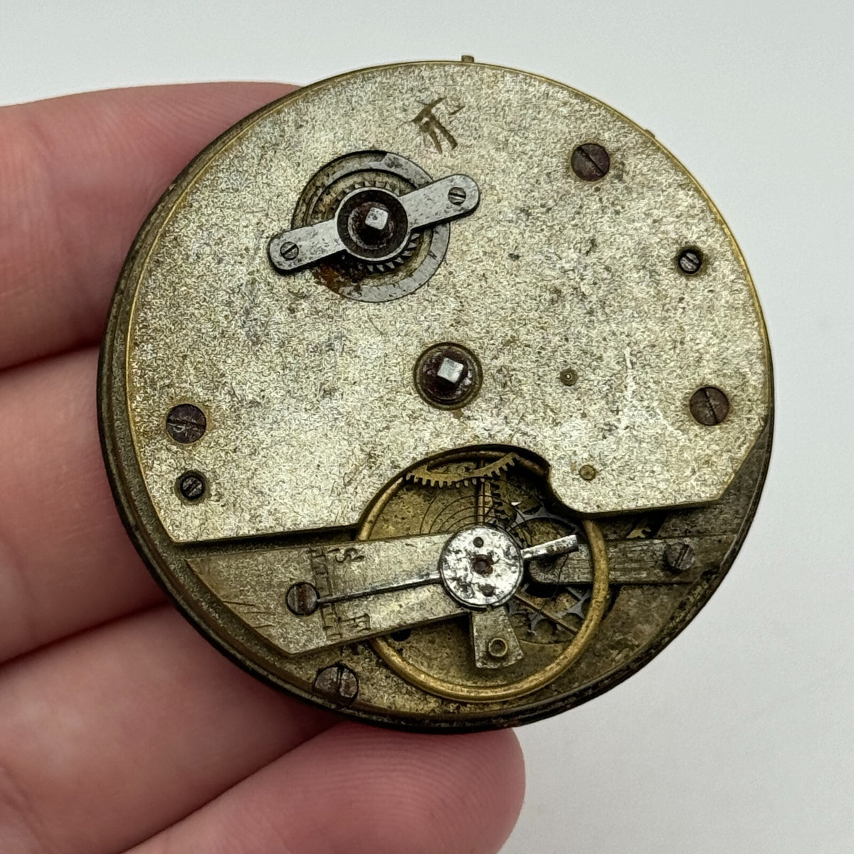 Antique Pocket Watch Movement Key Wound Parts Repair Spares 45.9mm