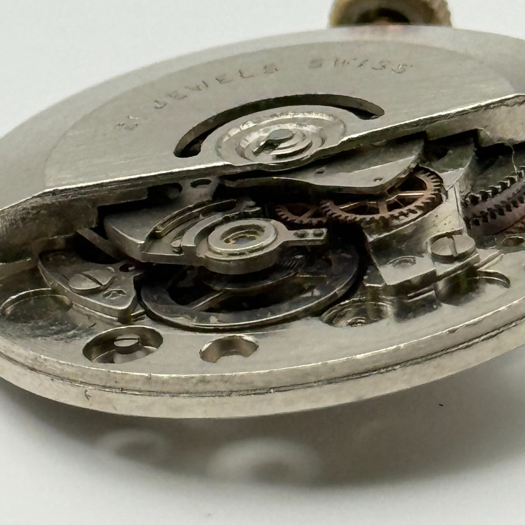 EB 8135 Watch Movement - 21 Jewels Automatic For - For Parts / Repair - 25.9mm