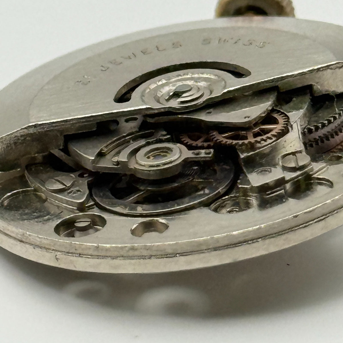 EB 8135 Watch Movement - 21 Jewels Automatic For - For Parts / Repair - 25.9mm