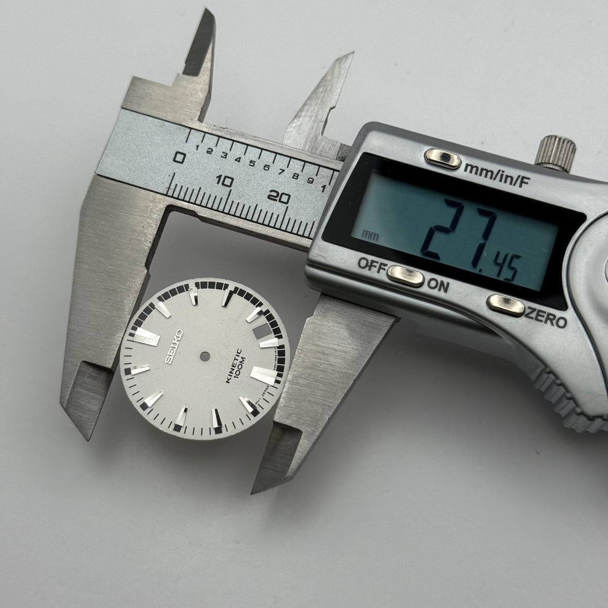 Seiko 5M62-09D8 Watch Dial Kinetic 100M Silver Tone Spare Parts Repair 27.4mm