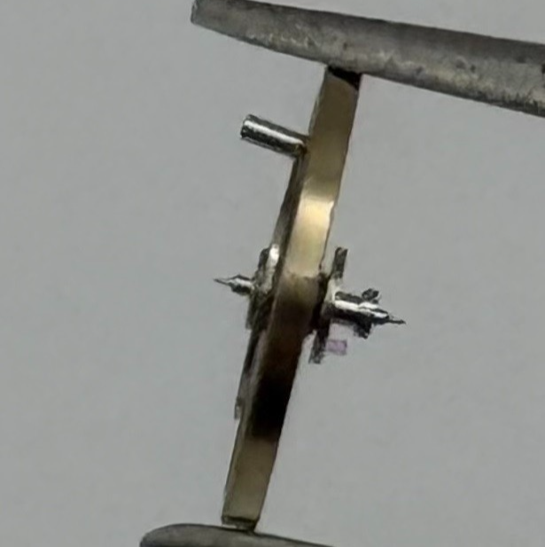 AS 976 1012 Balance Wheel Complete And Spring 5’’’ 1426 Watch Movement Parts NOS