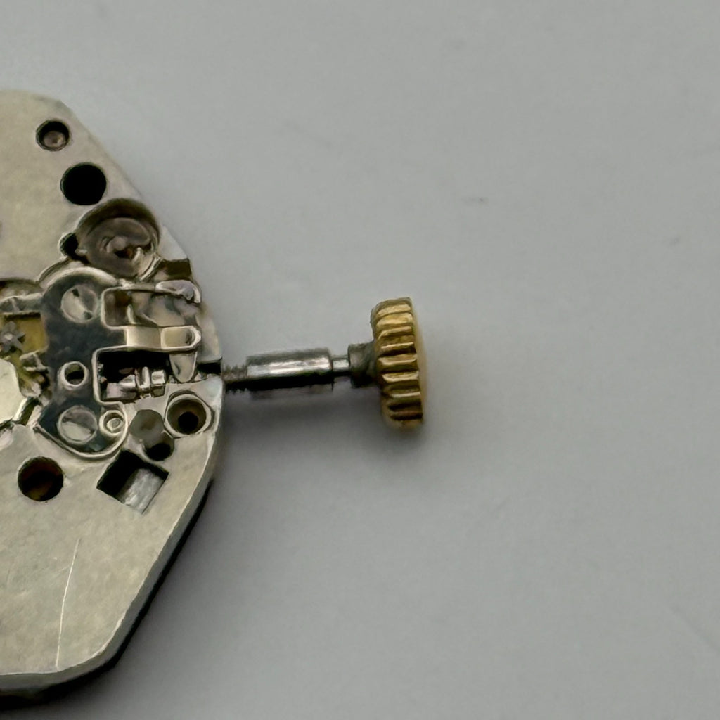 Harley 672 Watch Movement Quartz Swiss Untested Parts Repair Spares 15.3mm