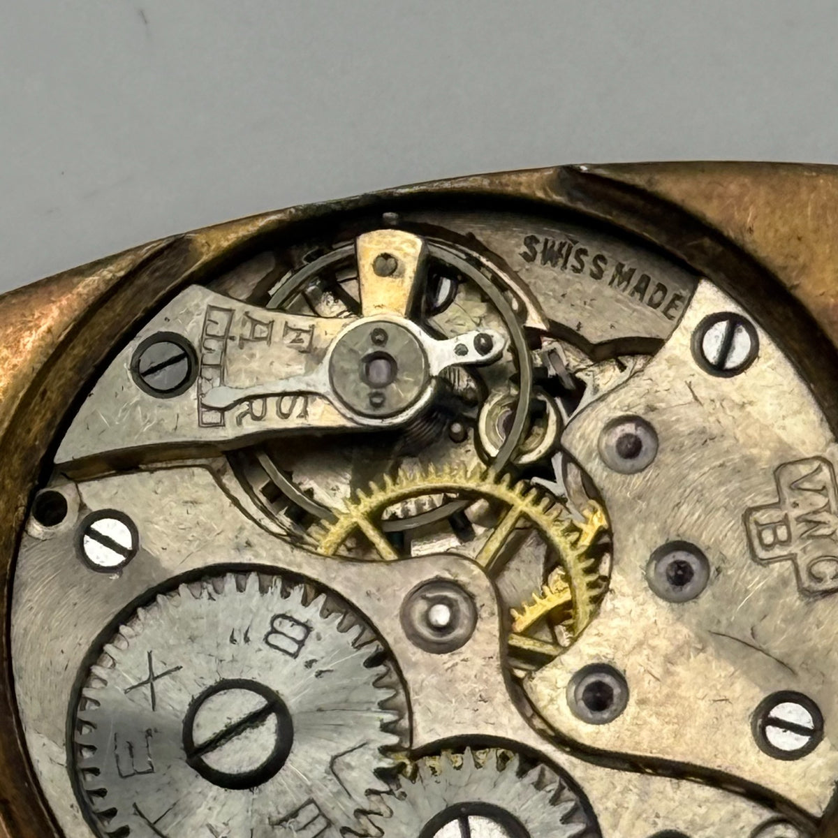 Vertex “B” Watch Movement - VWC B 15 Jewels - For Parts / Repair - 26.1mm