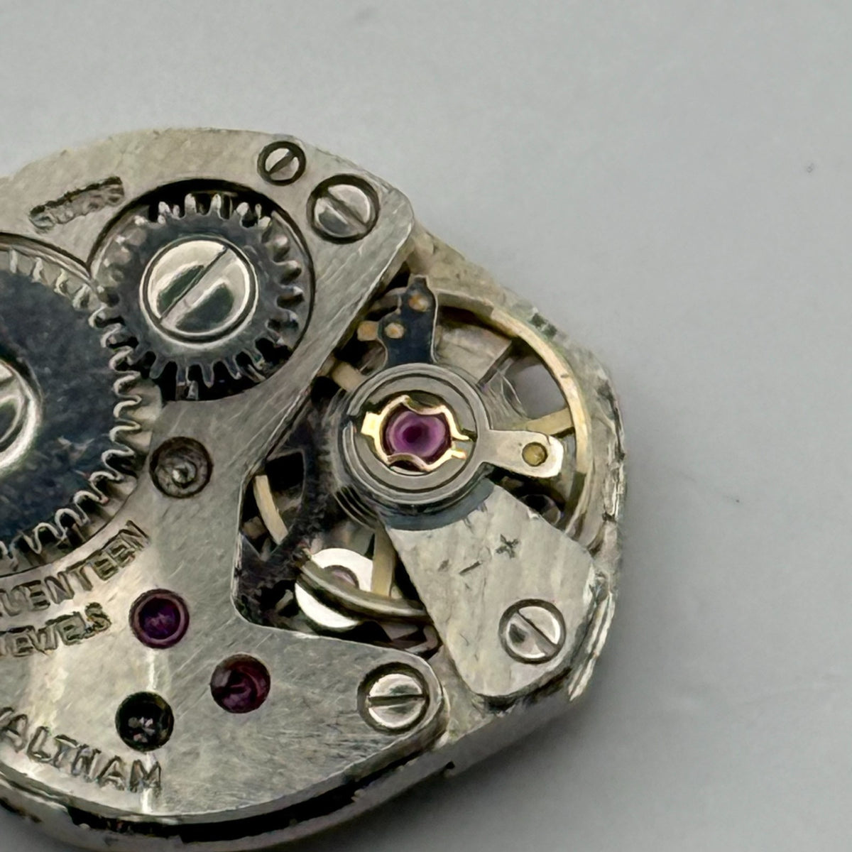 FHF 69-21 Watch Movement Waltham 17 Jewels Swiss Manual Wind Parts Repair 15.3mm